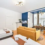 Perfekt für Gruppen - Schlafzimmer nahe Bielefeld Hbf - NUJU RENTALS BIELEFELD Apartamento Bielefeld
