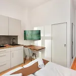 Perfekt Fuer Gruppen - Schlafzimmer Nahe Hbf - Nuju