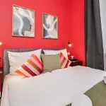 Perfekt für Gruppen - Schlafzimmer nahe Bielefeld Hbf - NUJU RENTALS BIELEFELD Apartamento *