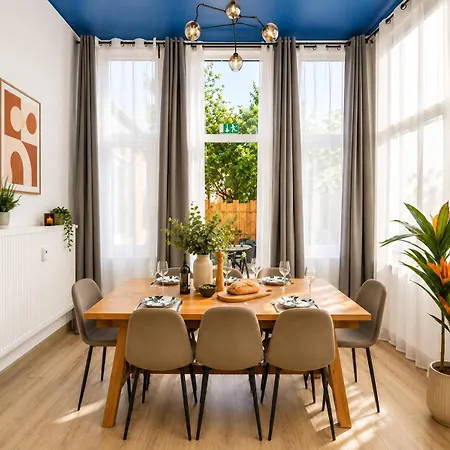 Nuju & Lofts Ideal Fuer Gruppen