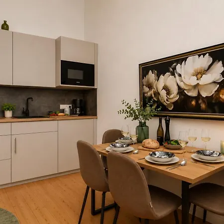 Nuju & Lofts Ideal Fuer Gruppen