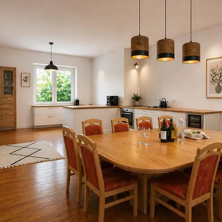 Nuju & Lofts Ideal Fuer Gruppen Apartmán *