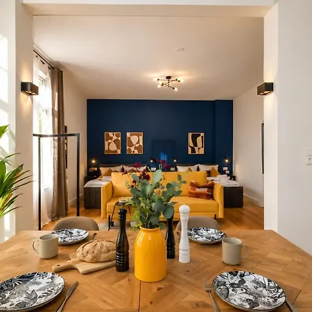 Nuju & Lofts Ideal Fuer Gruppen شقة