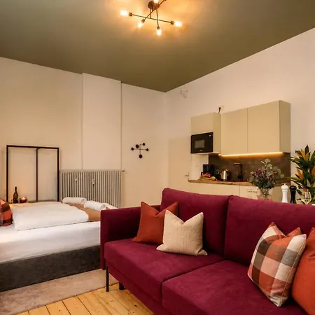 Nuju & Lofts Ideal Fuer Gruppen بيليفيلد