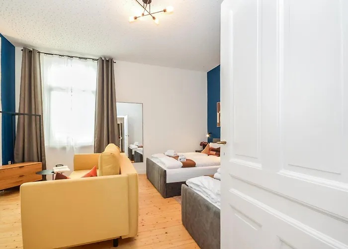 Perfekt Fuer Gruppen - Schlafzimmer Nahe Hbf *